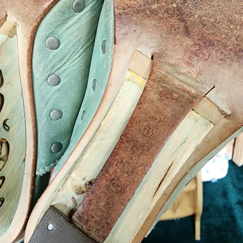Neosens EU 38 US 7.5 8 Anthropologie Green Leather Wedge Sandals Mules Boho